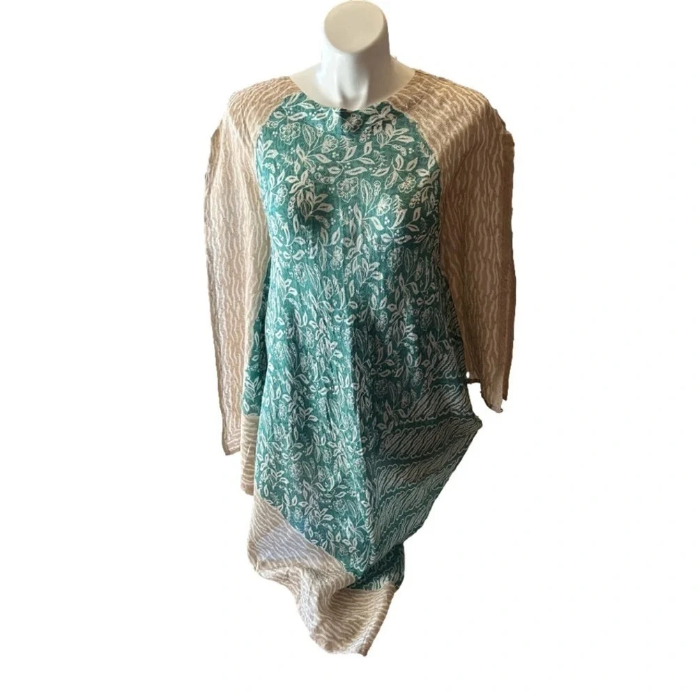 NWOT Rinjanie Women’s Dress